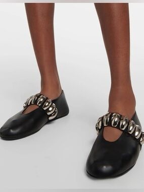 NWT Genevieve Oversized Dome Stud Mary Jane Flats with Memory Foam size 8